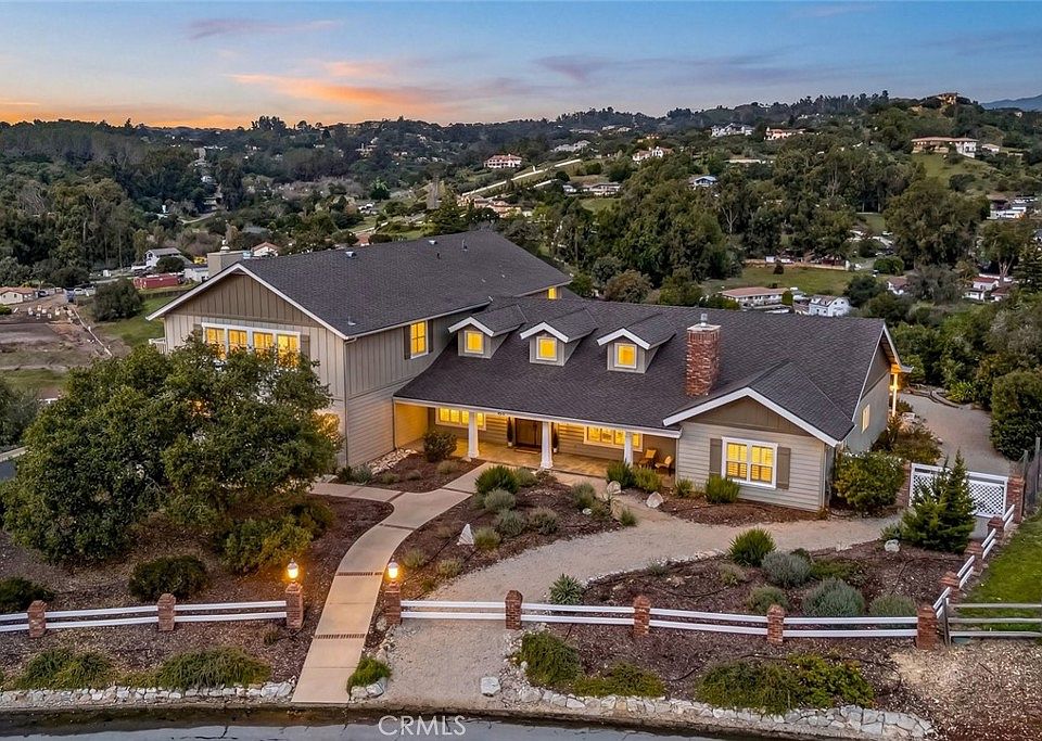 1st image of 375 Plancha Way