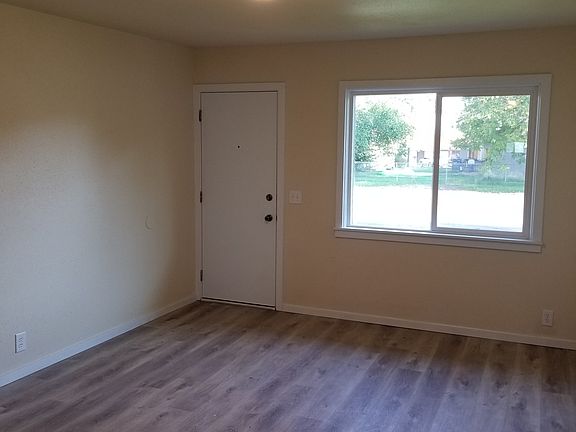 4th image of 6618 E 2nd Ave #7