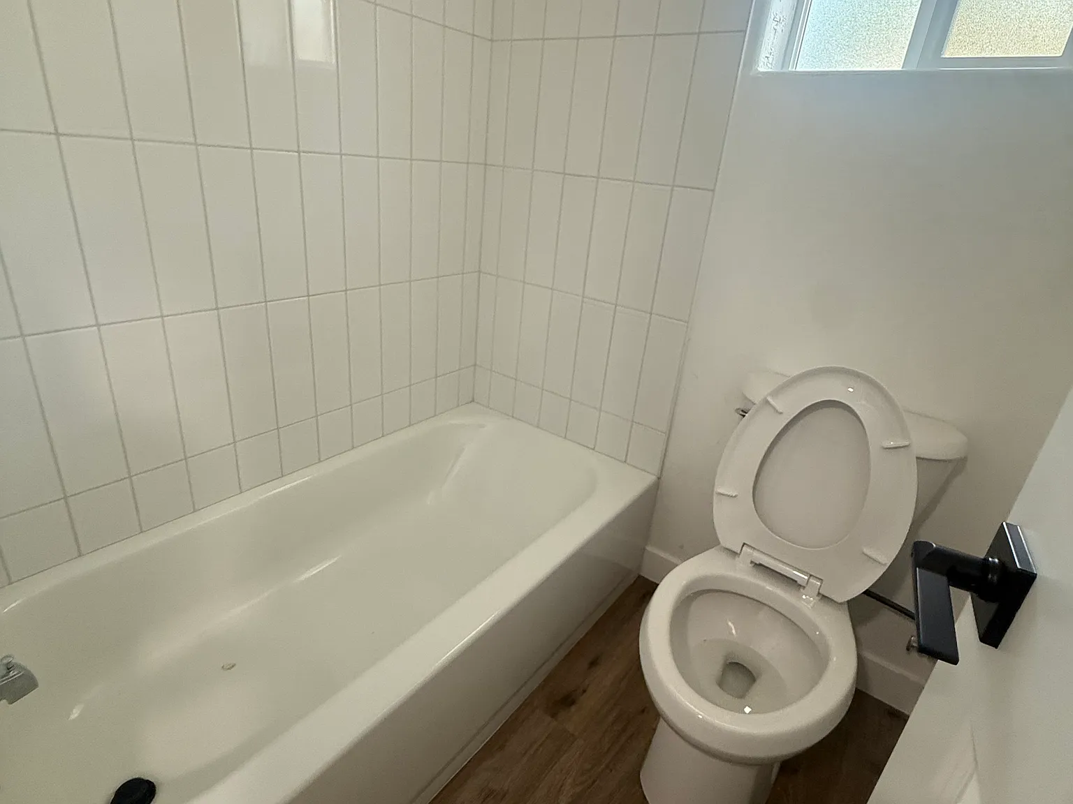 Studio, 450 sqft, $849 — Photo 3