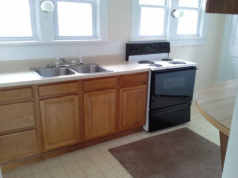 117 W Bald Eagle St — Photo 13