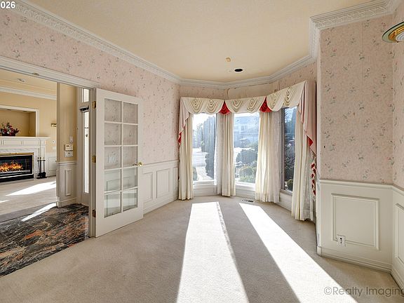 4th image of 17549 SW Kemmer View Ct