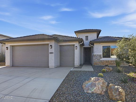 2nd image of 62067 E Quartzite Rd