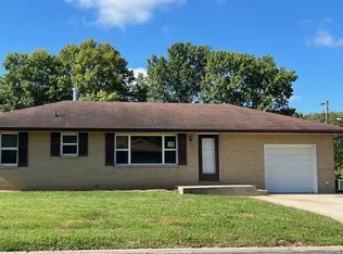 556 California Ave, East Alton, IL