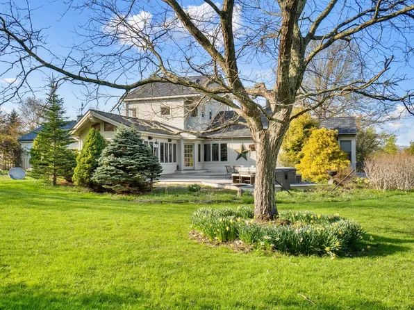 97 Corser Hill Rd, New Marlboro, MA 01230