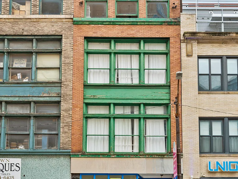 1016 5th Ave #2 — Photo 3