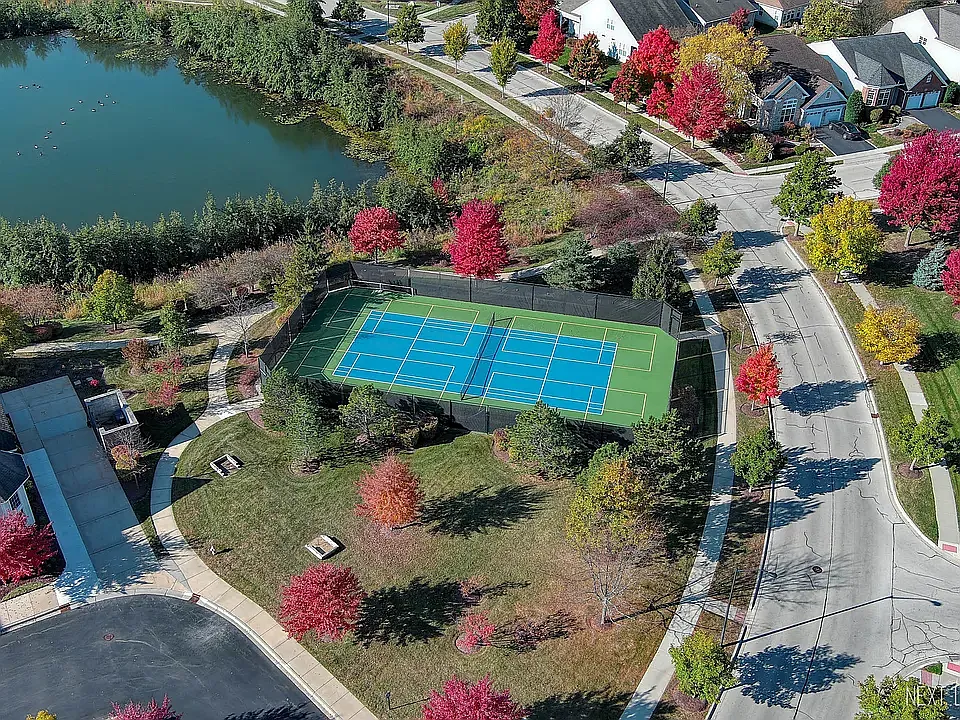 Broadmoor Dr, Elgin — Photo 2