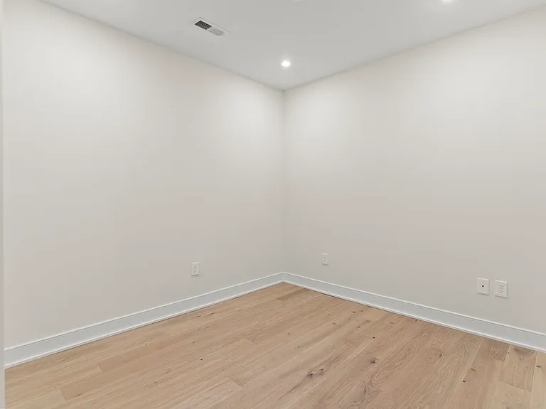 3016 Dumbarton St NW #101 — Photo 18