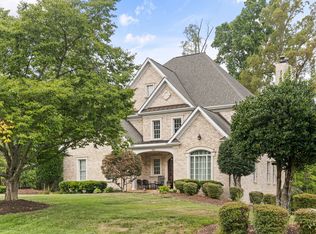 7517 Henson Forest Dr, Summerfield, NC 27358