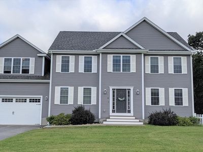 35 Wood St, Groveland, MA, 01834