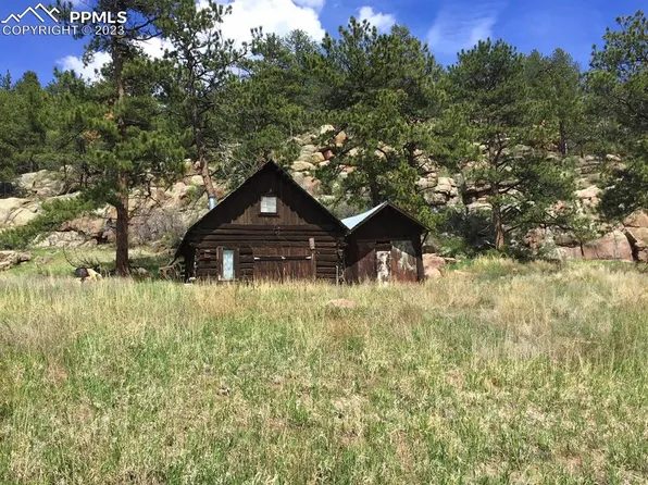 32 Corral Cir, Florissant, CO 80816