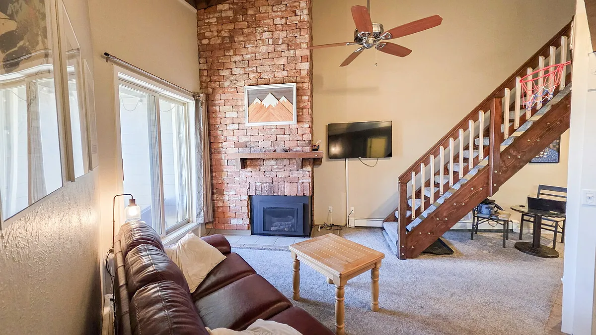 Building Photo - 2300 Lodgepole Ct #304C
