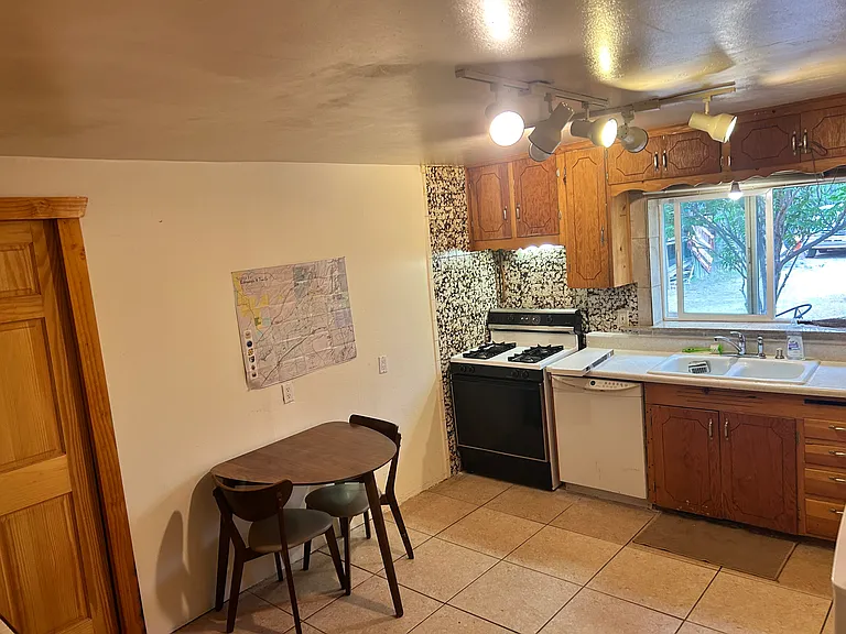 1038 Alto St #B — Photo 13