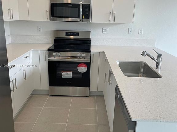 5th image of 1351 SE 7th Ter