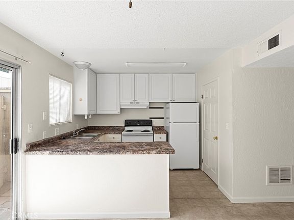 4th image of 1152 Neal Dow Ave