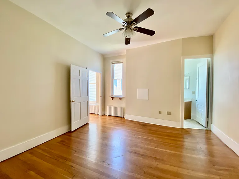 239 Edwards St #1B — Photo 5