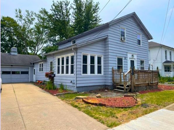 516 W Main St