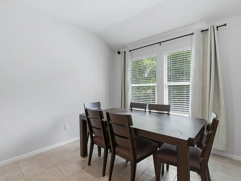16308 Caledonia Ct — Photo 26