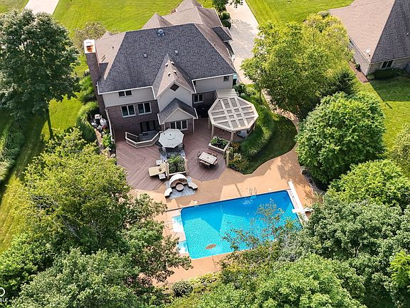 3rd image of 1981 Water Oak Way
