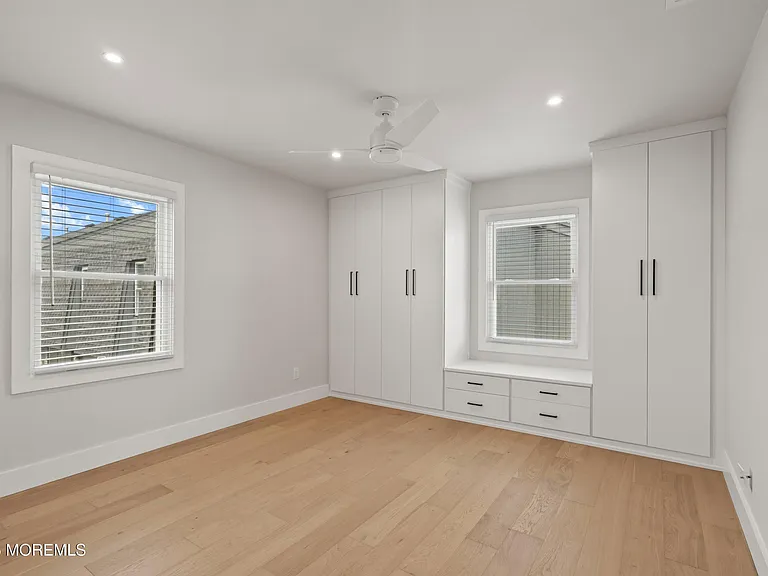 75 Grand Central Ave #9 — Photo 21