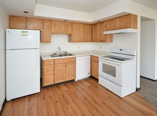 537 Northern Hills Dr NE APT 5, Rochester, MN 55906