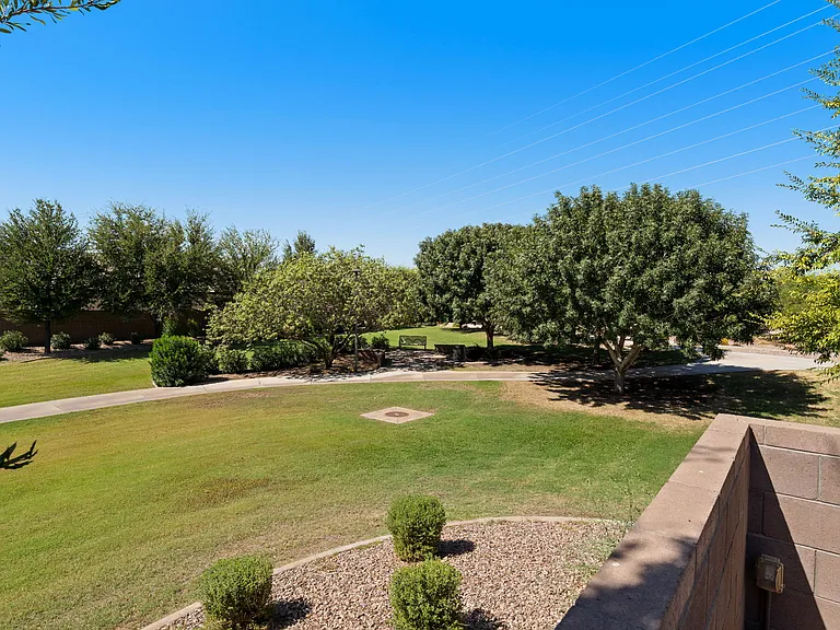 20416 E Raven Dr — Photo 35