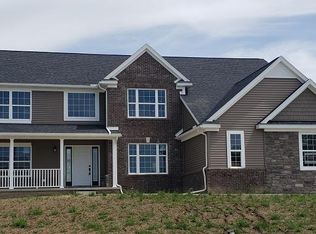 10227 Valley Farms Rd #90, Saline, MI 48176