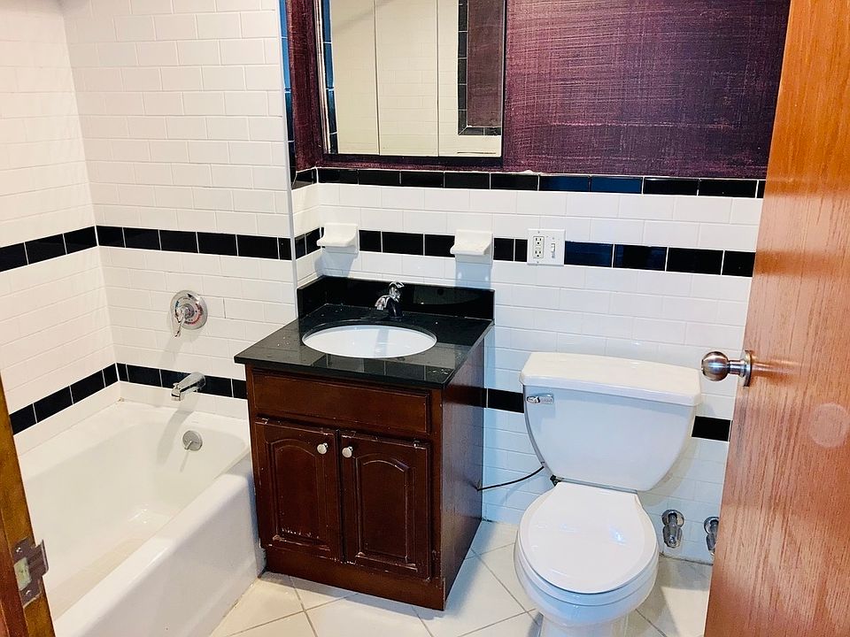 1st image of 104 Pulaski St #2C