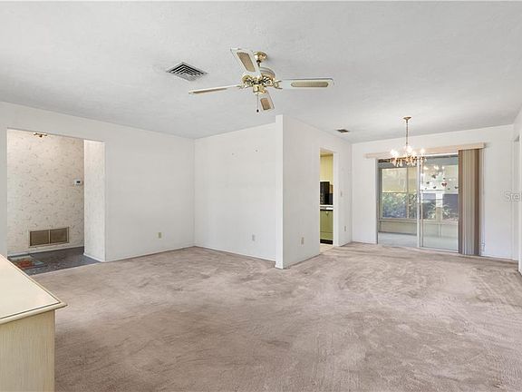 2nd image of 315 Laughing Gull Ln