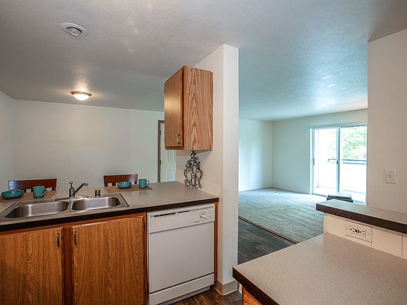 Farr Court Apartments Kitchen Counter and Living Room