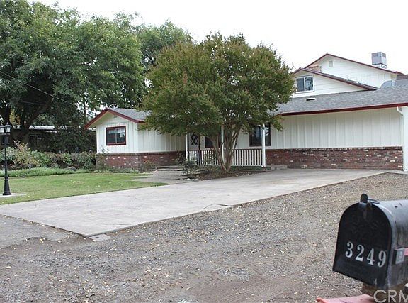 expanded front yard view