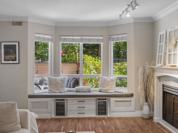 4th image of 123 E 6th St #102