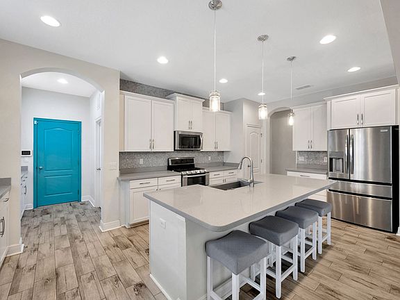 5th image of 6518 Park Strand Dr
