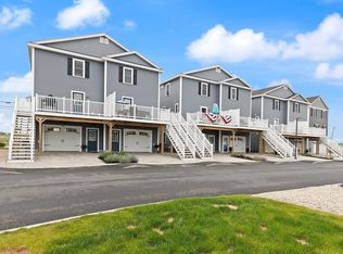 207 Beach Rd #D-2, Salisbury, MA 01952