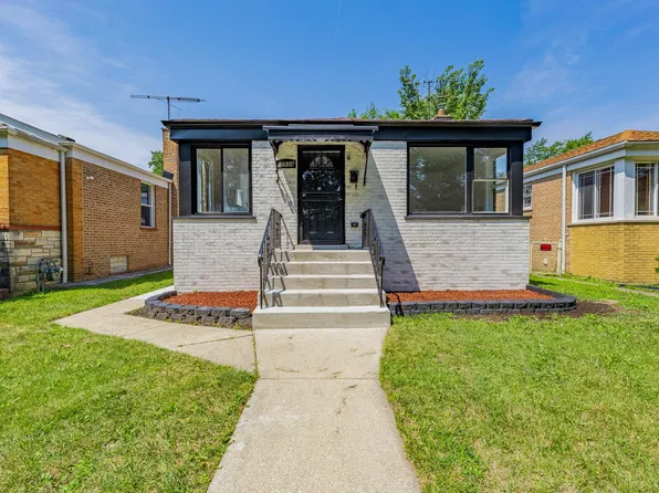 12534 S Racine Ave, Calumet Park, IL 60827