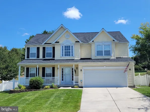 895 Oxford Ln, Hampstead, MD 21074