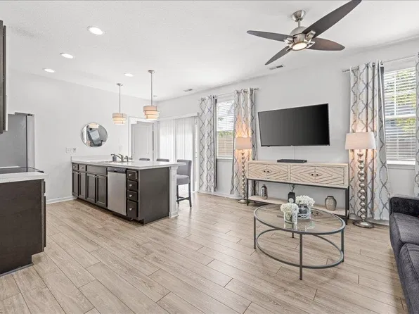 2454 Whitman St, Chesapeake, VA 23321