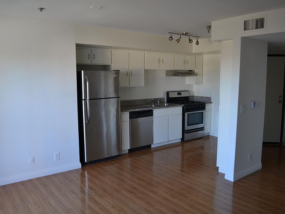 1st image of 165 N Hoover St APT 206