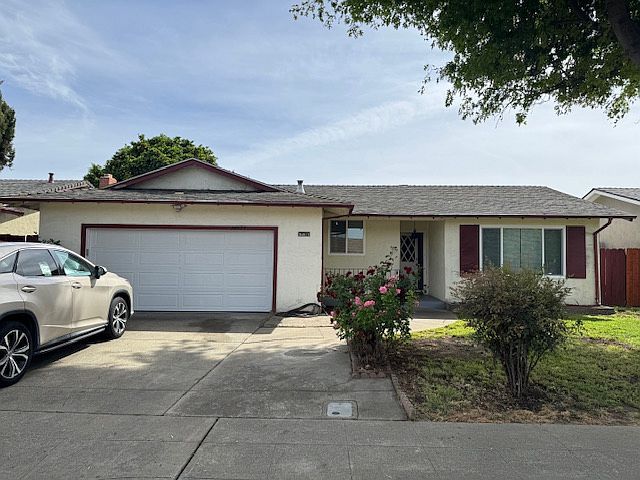 1st image of 34923 Roberts St