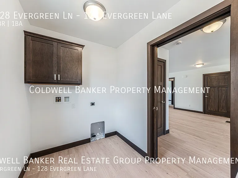 128 Evergreen Ln #128 EVERGREEN LANE — Photo 15