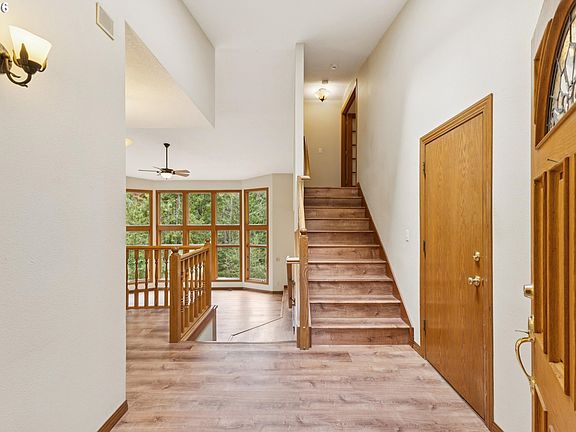 4th image of 1593 NW Jennifer Pl