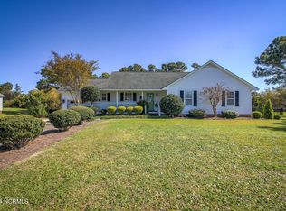 1816 Champion Dr, Morehead City, NC 28557