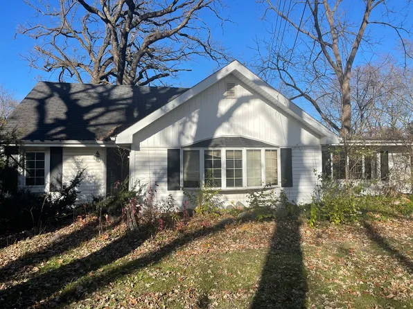 1740 Richton Rd, Steger, IL 60475