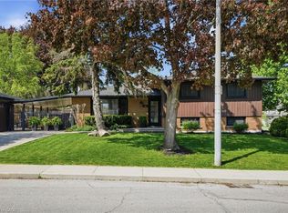 66 Purnell Dr, Hamilton, ON L9C4Y3