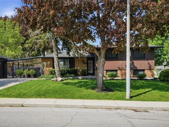 66 Purnell Dr, Hamilton, ON L9C 4Y3