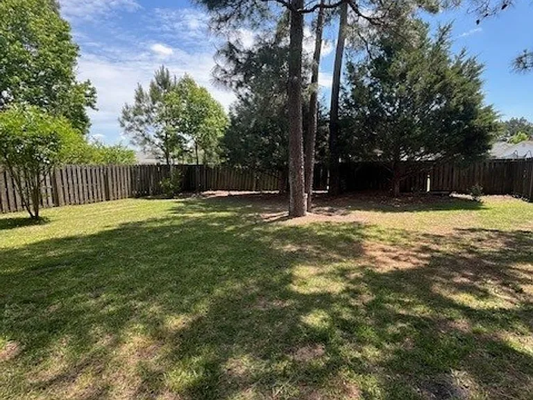 1015 Foxridge Way — Photo 24