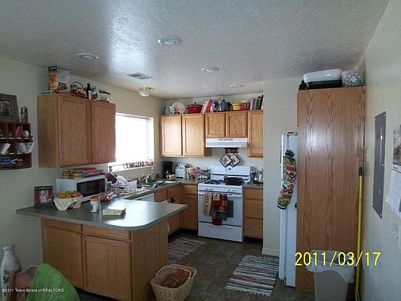 3rd image of 220 S Lincoln Ave