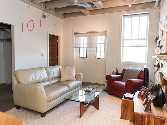 2nd image of 2605 Minnesota Ave #101