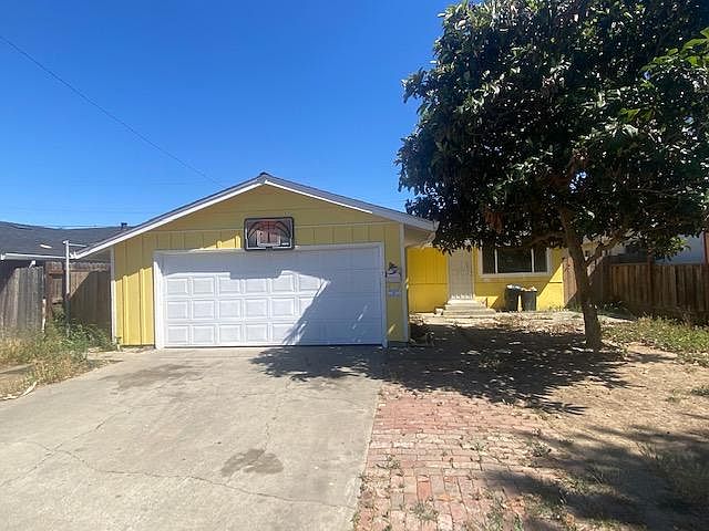 1st image of 438 Nerdy Ave