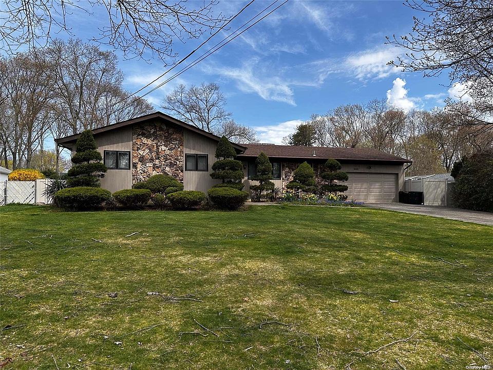 1st image of 595 Beaver Lane