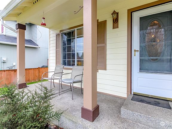 3rd image of 10403 Red Fern Court SE